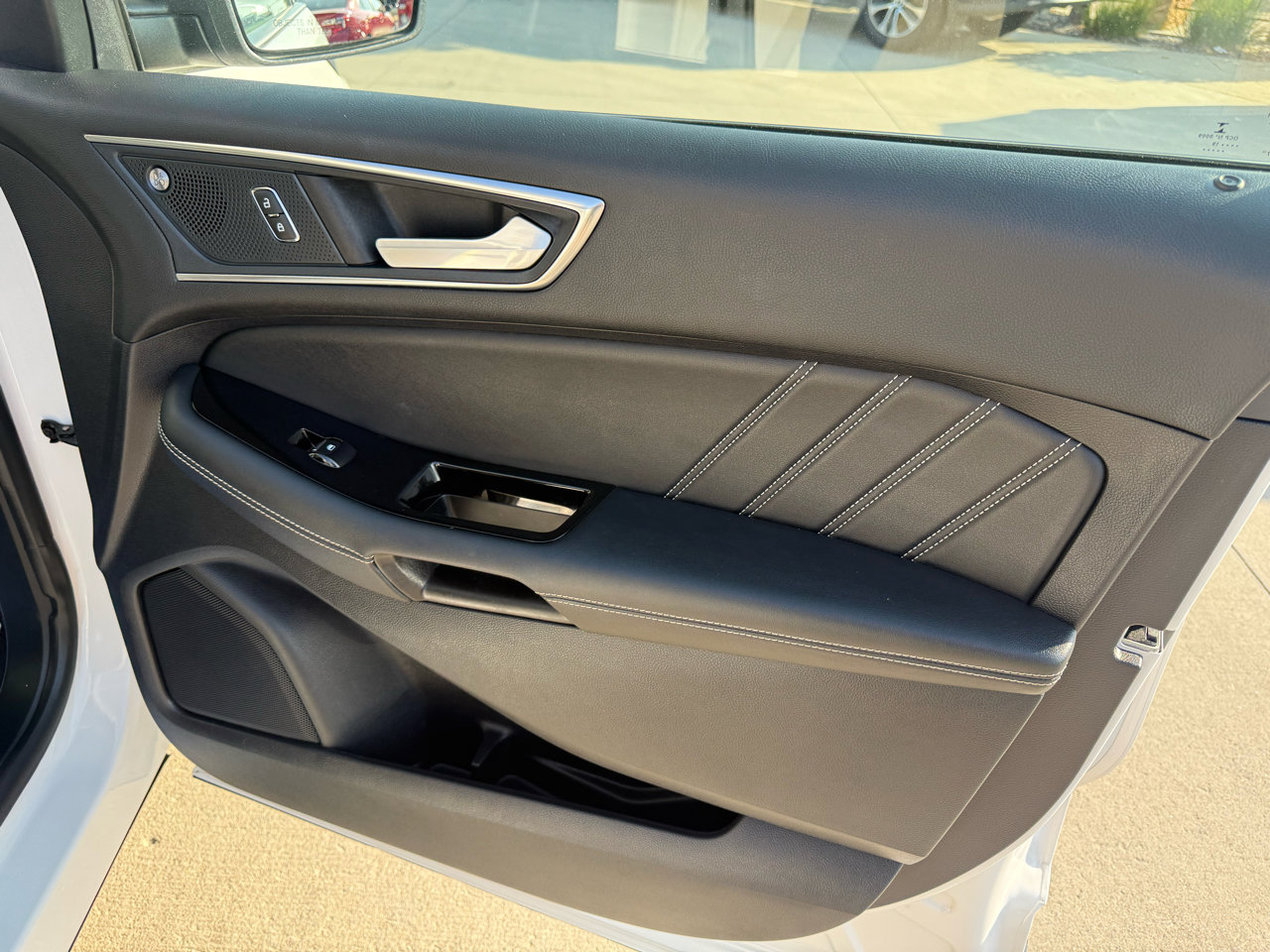Used 2019 Ford Edge ST w/ Convenience Package image 16