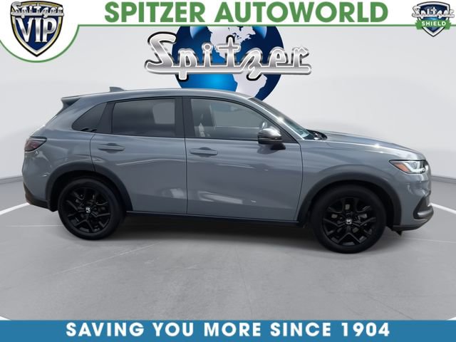 Used 2025 Honda HR-V Sport image 2