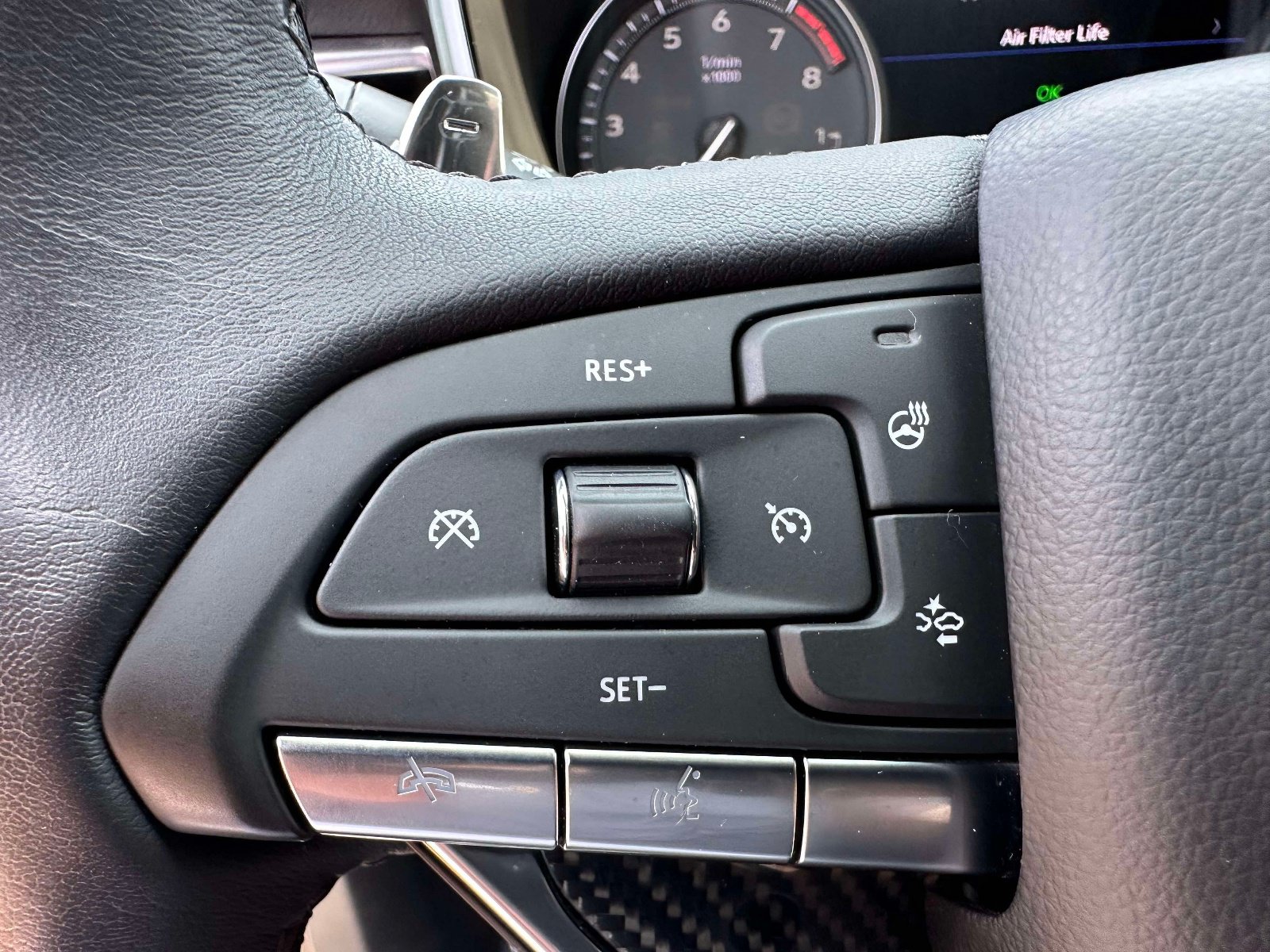Certified 2024 Cadillac XT6 Sport w/ Technology Package AWD/4WD image 16