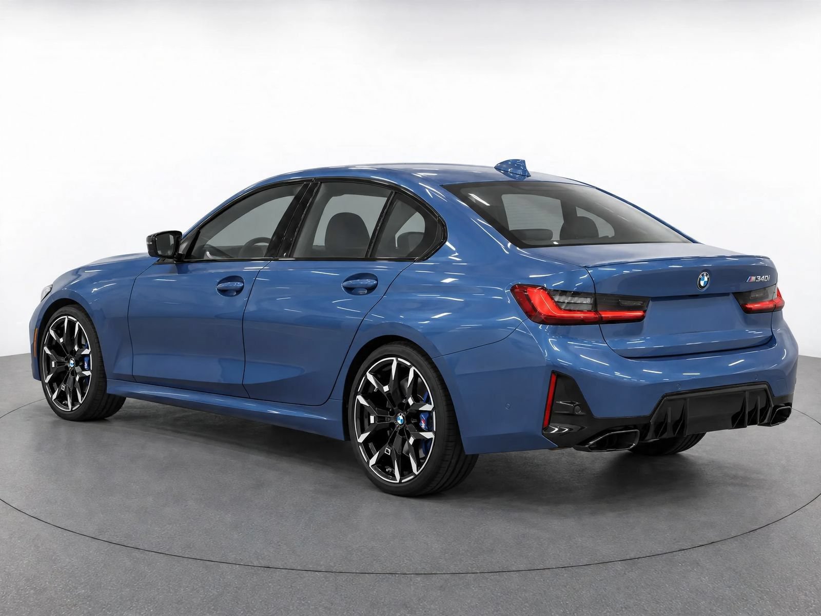 Certified 2025 BMW M340i Sedan RWD image 7