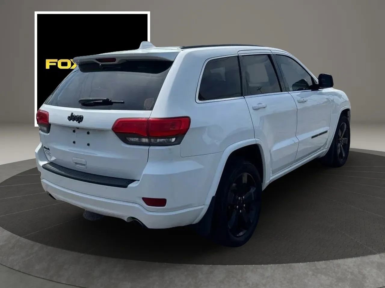Used 2015 Jeep Grand Cherokee Altitude image 5