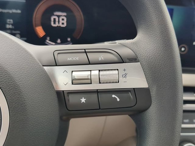 New 2025 Hyundai Tucson SE FWD image 24