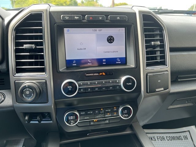 Used 2021 Ford Expedition XLT image 19