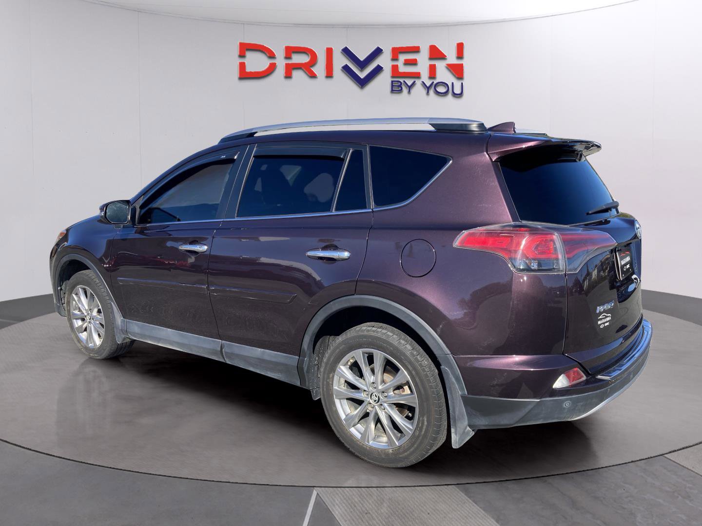 Used 2017 Toyota RAV4 Limited image 4