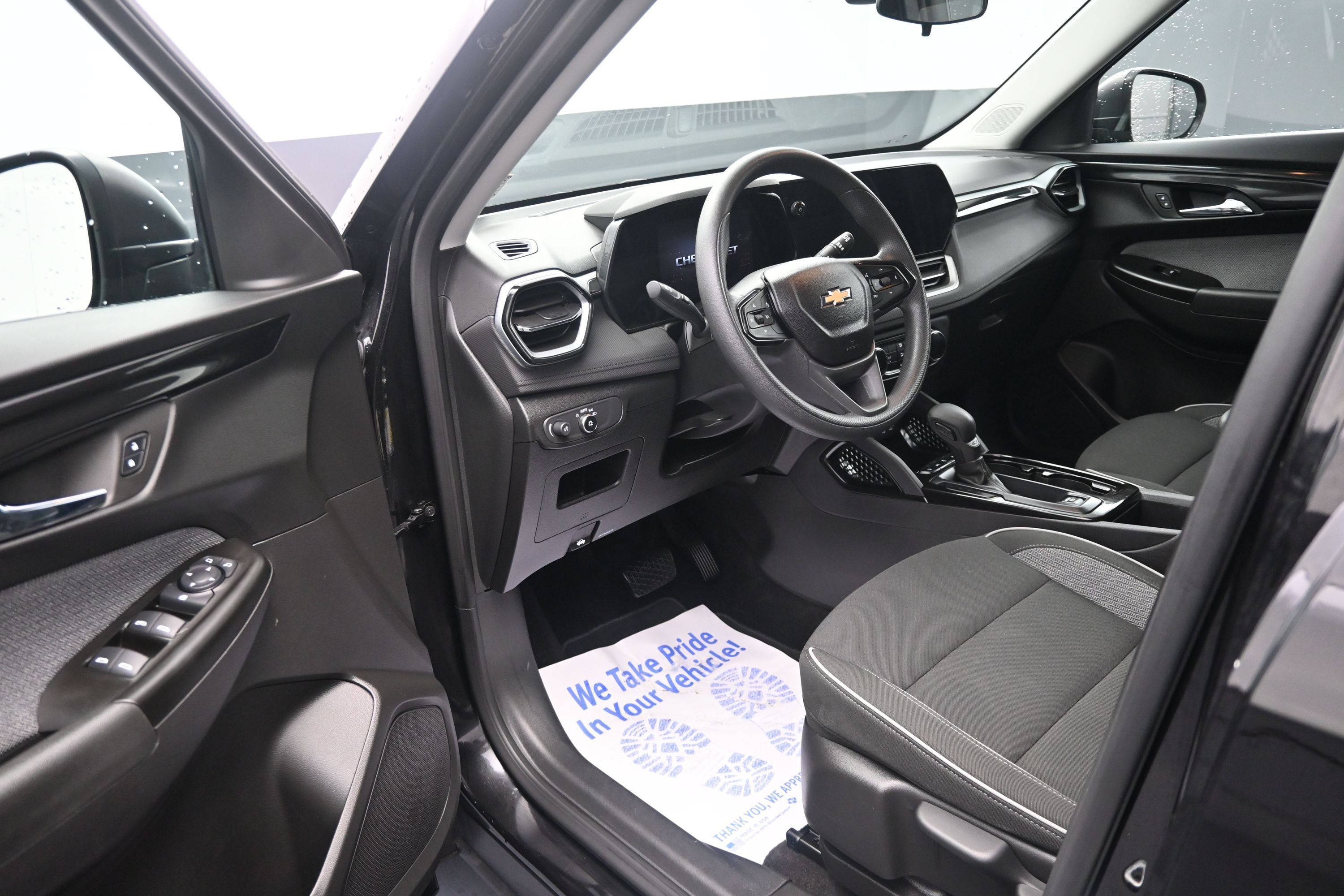 Certified 2024 Chevrolet TrailBlazer LS w/ LS Convenience Package AWD/4WD image 10