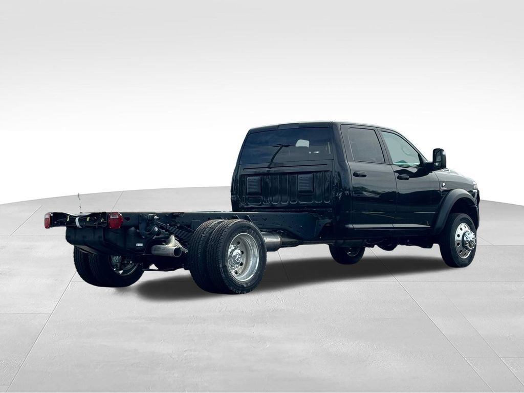New 2026 RAM 5500 Tradesman w/ Chrome Appearance Group AWD/4WD image 7