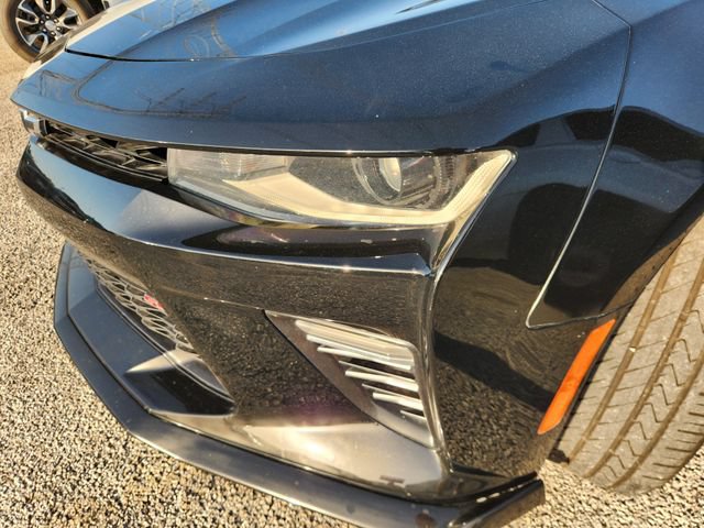 Used 2018 Chevrolet Camaro SS RWD image 6