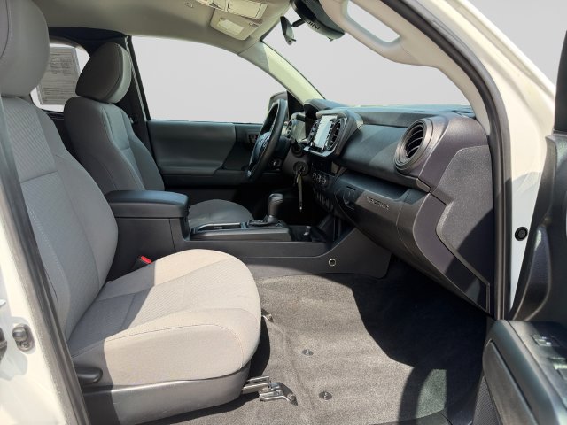 Used 2022 Toyota Tacoma SR RWD image 15