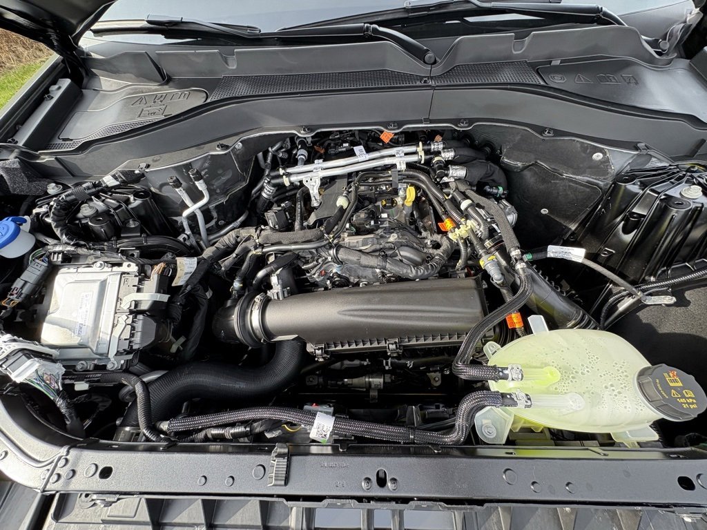 New 2026 Ford Explorer Active w/ Active Comfort Package image 17