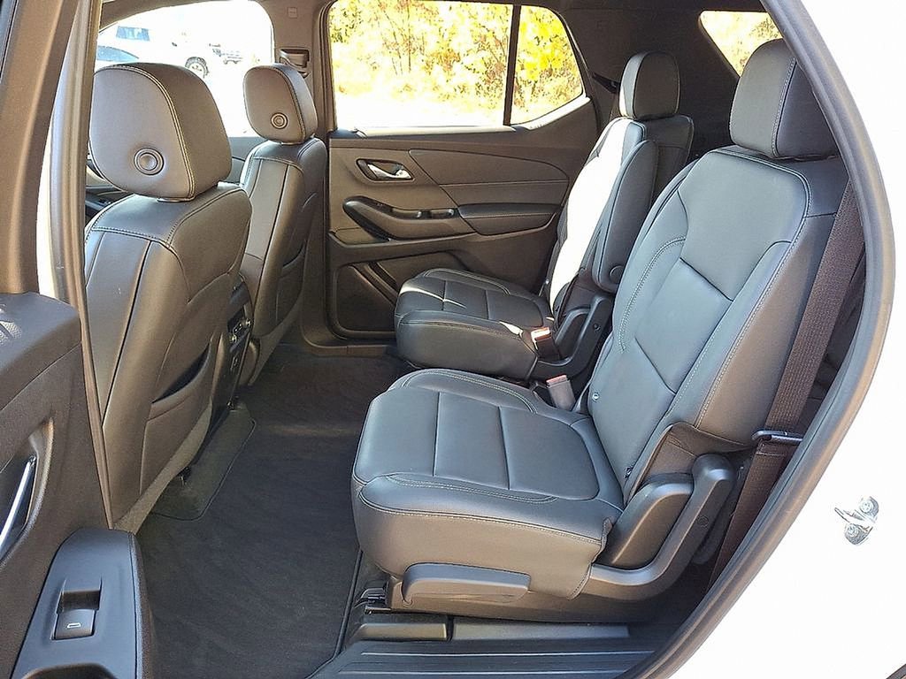 Certified 2023 Chevrolet Traverse LT image 11