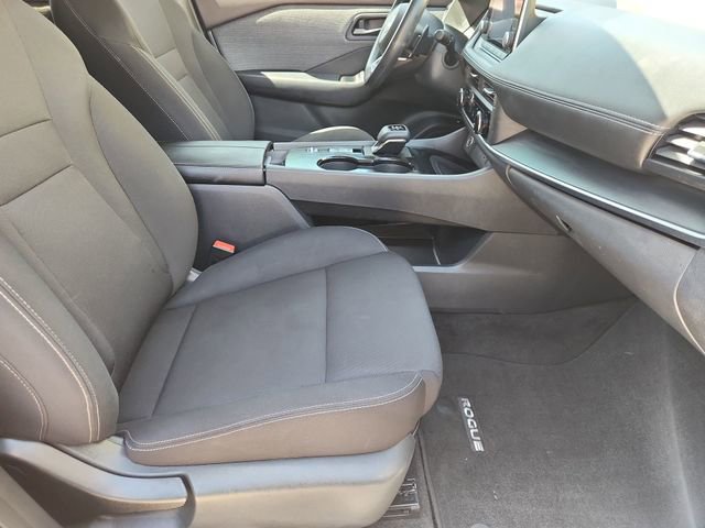 Used 2023 Nissan Rogue S image 26