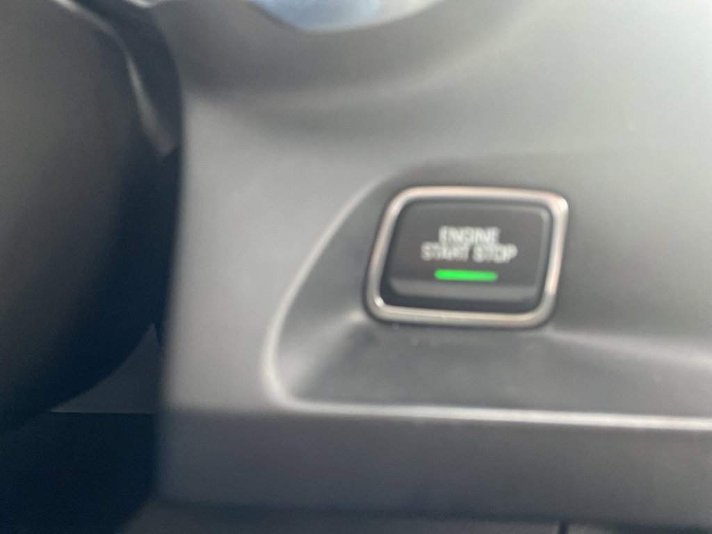 Used 2020 Chevrolet Camaro LT image 28