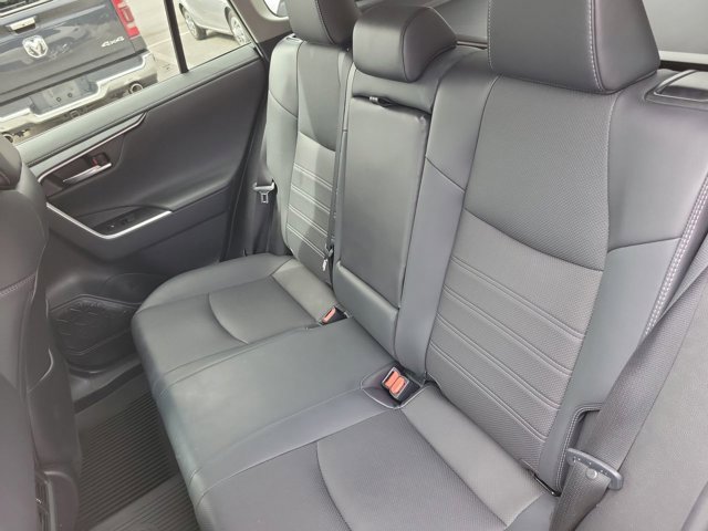Used 2021 Toyota RAV4 Limited image 20
