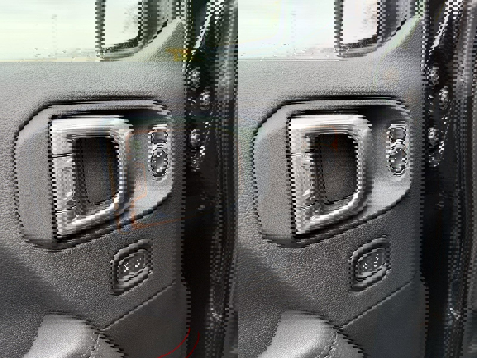 New 2026 Jeep Wrangler Unlimited Rubicon image 14