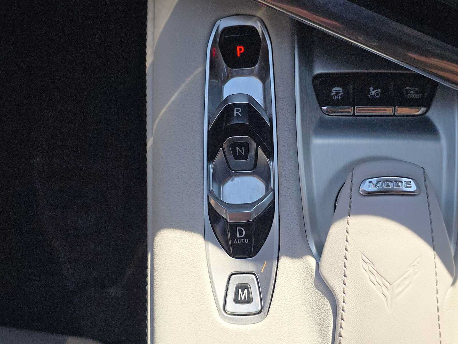 Used 2024 Chevrolet Corvette Stingray Preferred Cpe w/ Z51 Performance Package RWD image 30