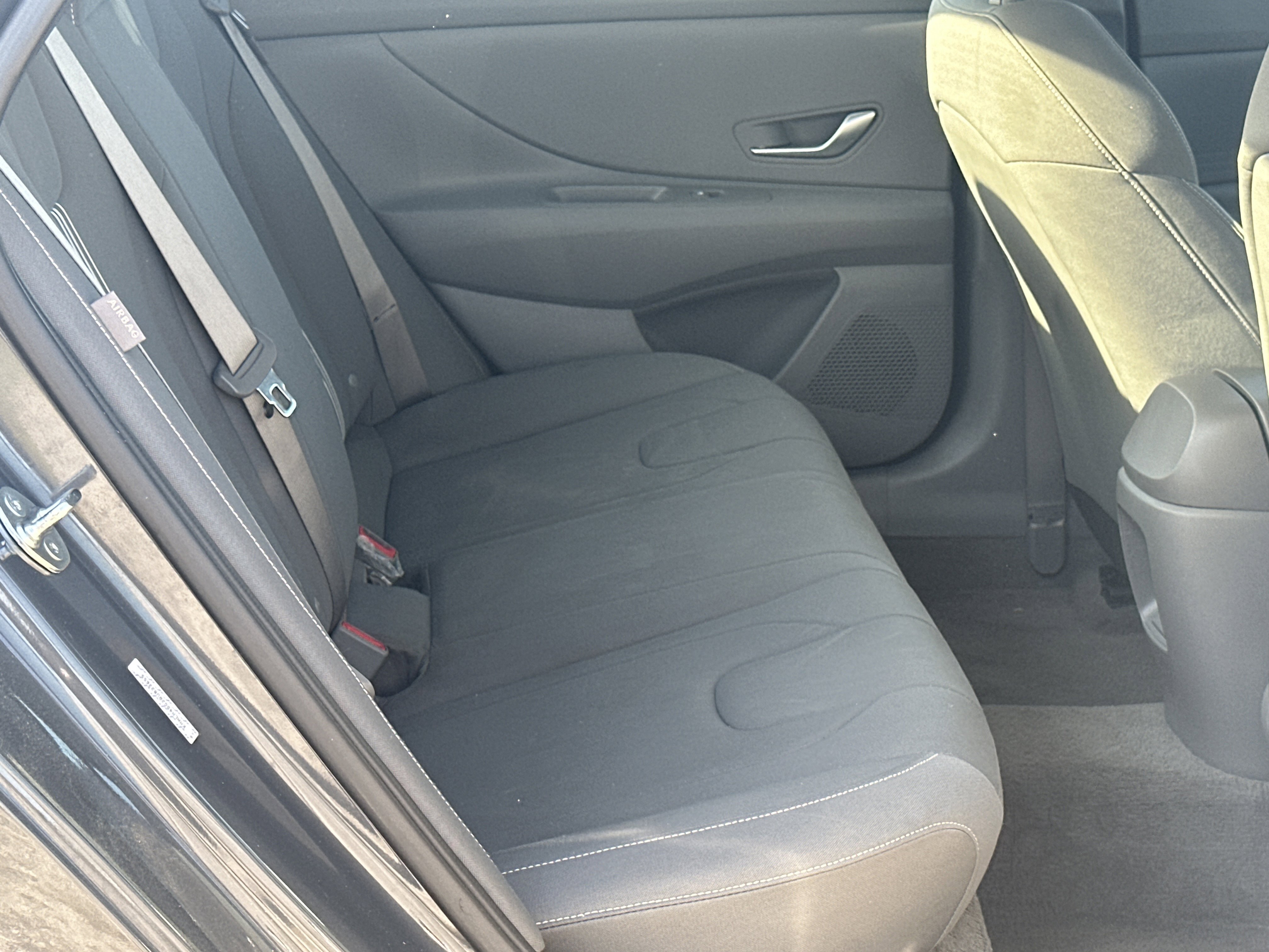 Used 2024 Hyundai Elantra SEL image 15