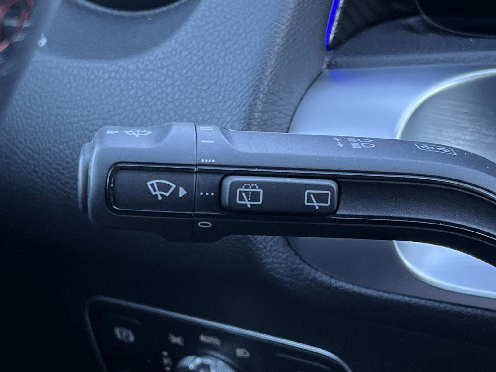 Certified 2024 Mercedes-Benz GLB 250 image 31