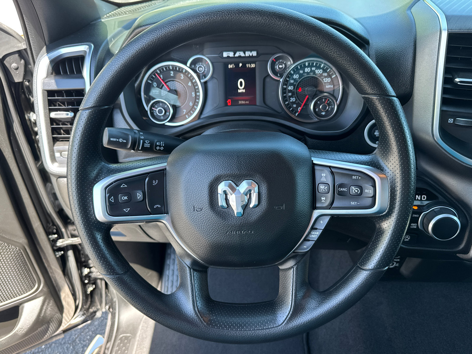 Used 2025 RAM 1500 Big Horn AWD/4WD image 16