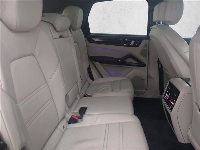 Used 2019 Porsche Cayenne S AWD/4WD image 24
