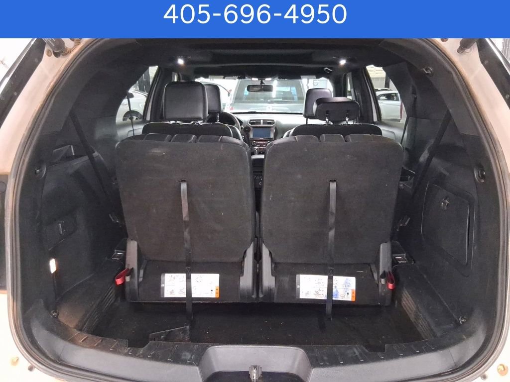 Used 2018 Ford Explorer XLT w/ Equipment Group 202A image 15