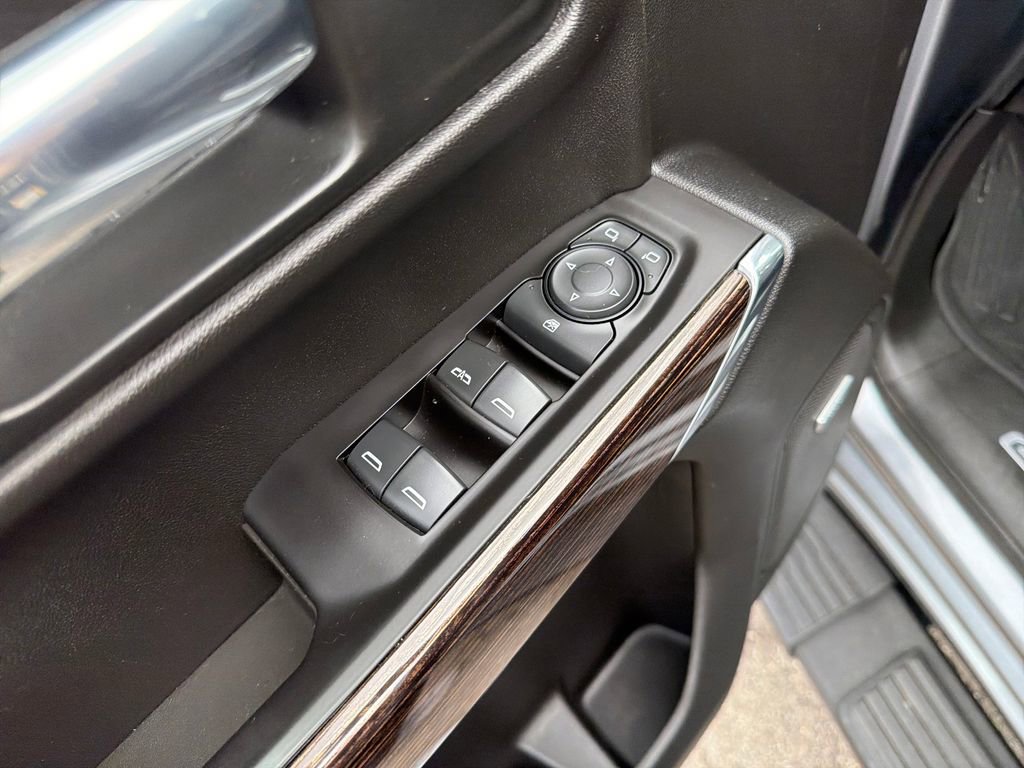 Used 2020 GMC Sierra 1500 Elevation w/ Elevation Value Package image 12