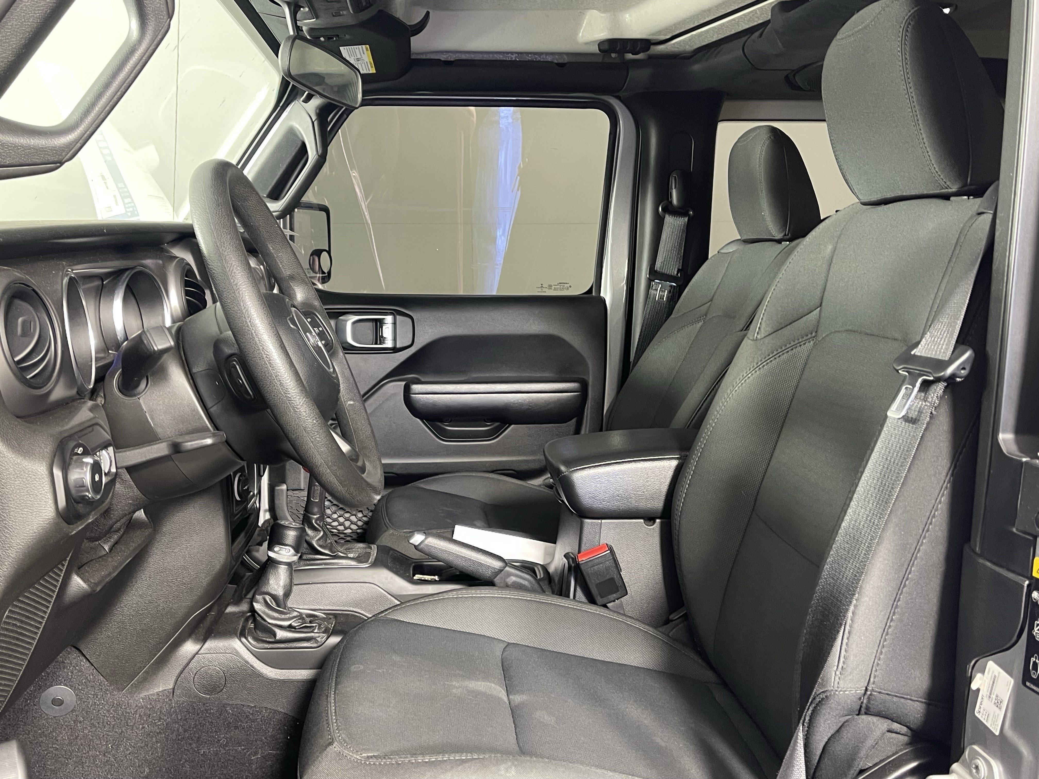 Used 2021 Jeep Wrangler Sport AWD/4WD image 11