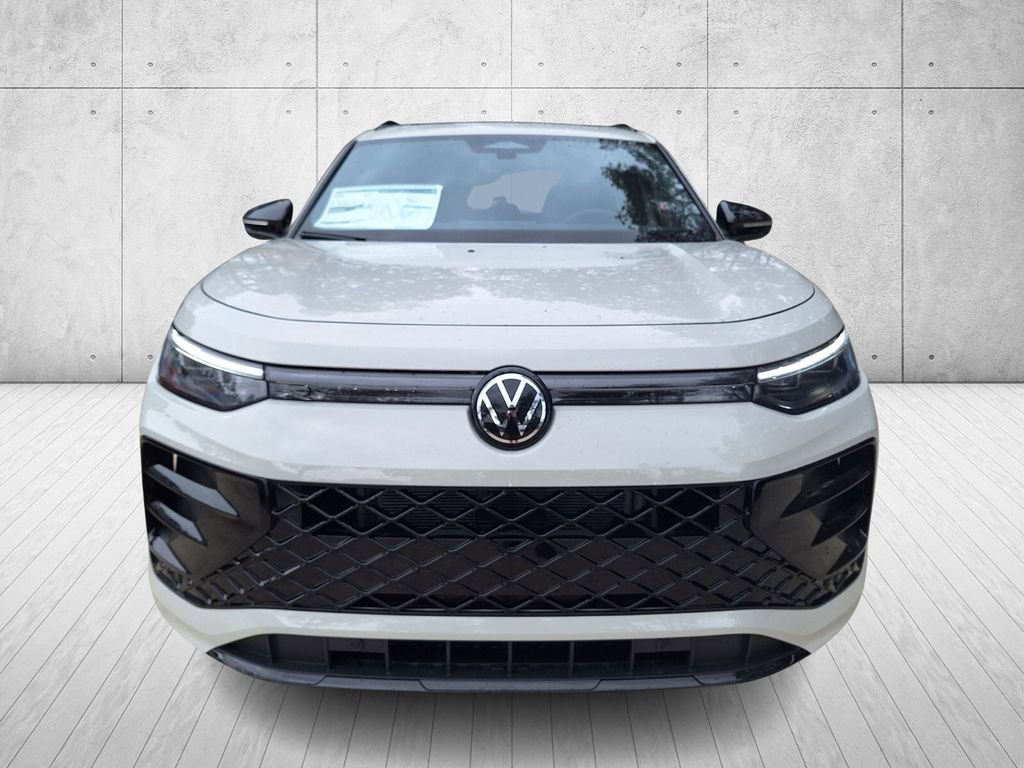 New 2026 Volkswagen Tiguan SE R-Line image 8