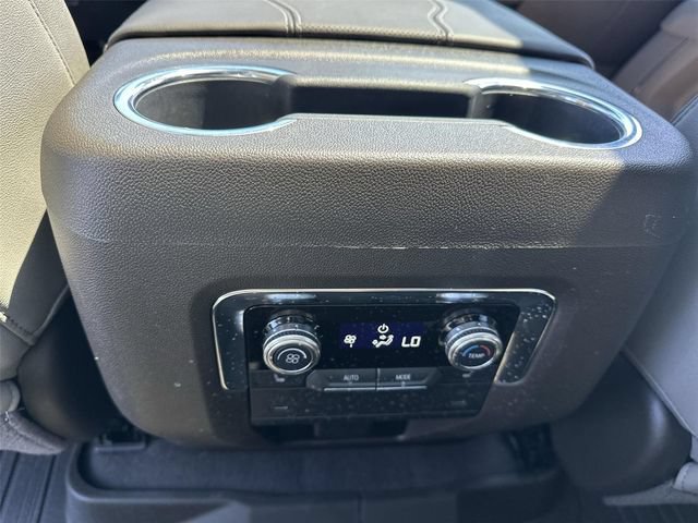 Certified 2025 GMC Yukon XL Elevation AWD/4WD image 22