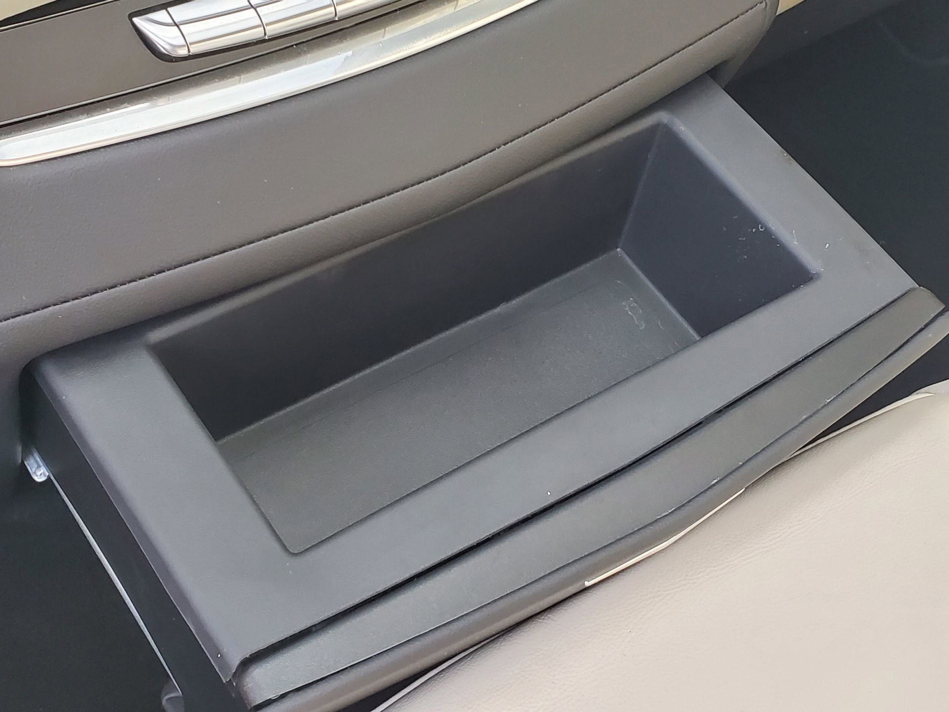 Used 2025 Cadillac Escalade Sport w/ Touring Package image 15