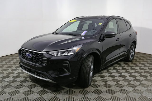 Used 2023 Ford Escape ST-Line w/ Tech Pack #1 image 5
