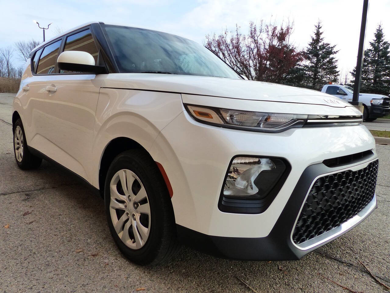 Used 2022 Kia Soul LX FWD image 11