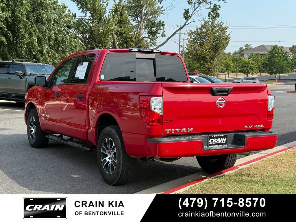 Used 2022 Nissan Titan SV AWD/4WD image 5