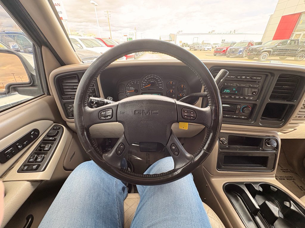 Used 2003 GMC Yukon SLT w/ 1SD Preferred Equipment Group image 19