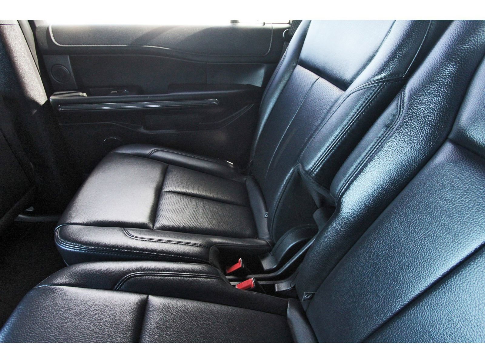 Used 2019 Ford Expedition XLT w/ Equipment Group 202A image 14