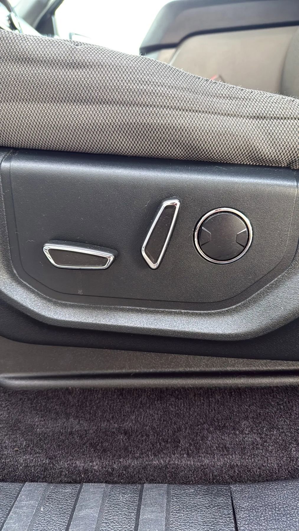 Used 2015 Ford F150 XLT w/ Equipment Group 302A Luxury image 13