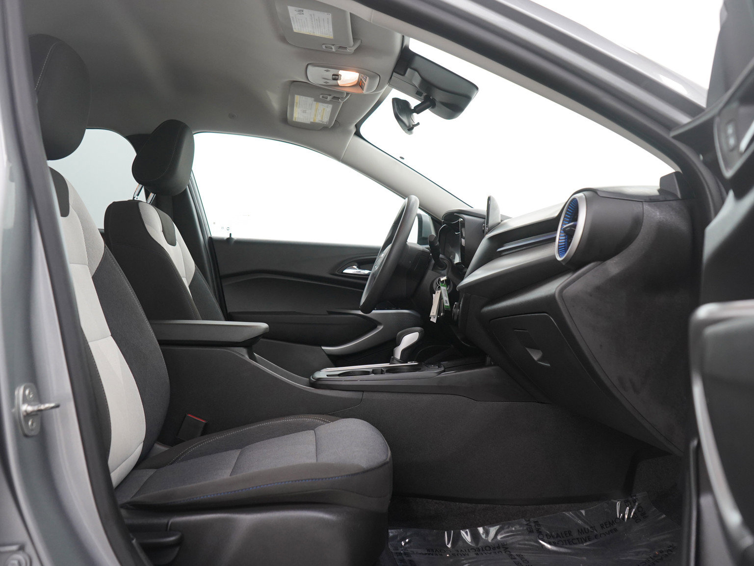 Used 2024 Chevrolet Trax LS w/ LS Convenience Package image 11