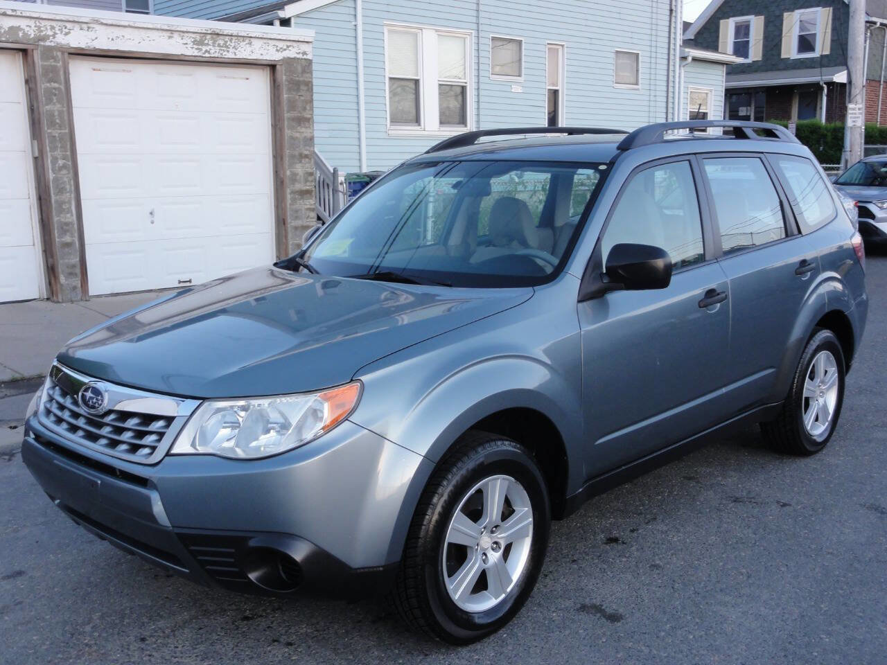 Used 2011 Subaru Forester 2.5X w/ Alloy Wheel Value Pkg AWD/4WD image 1