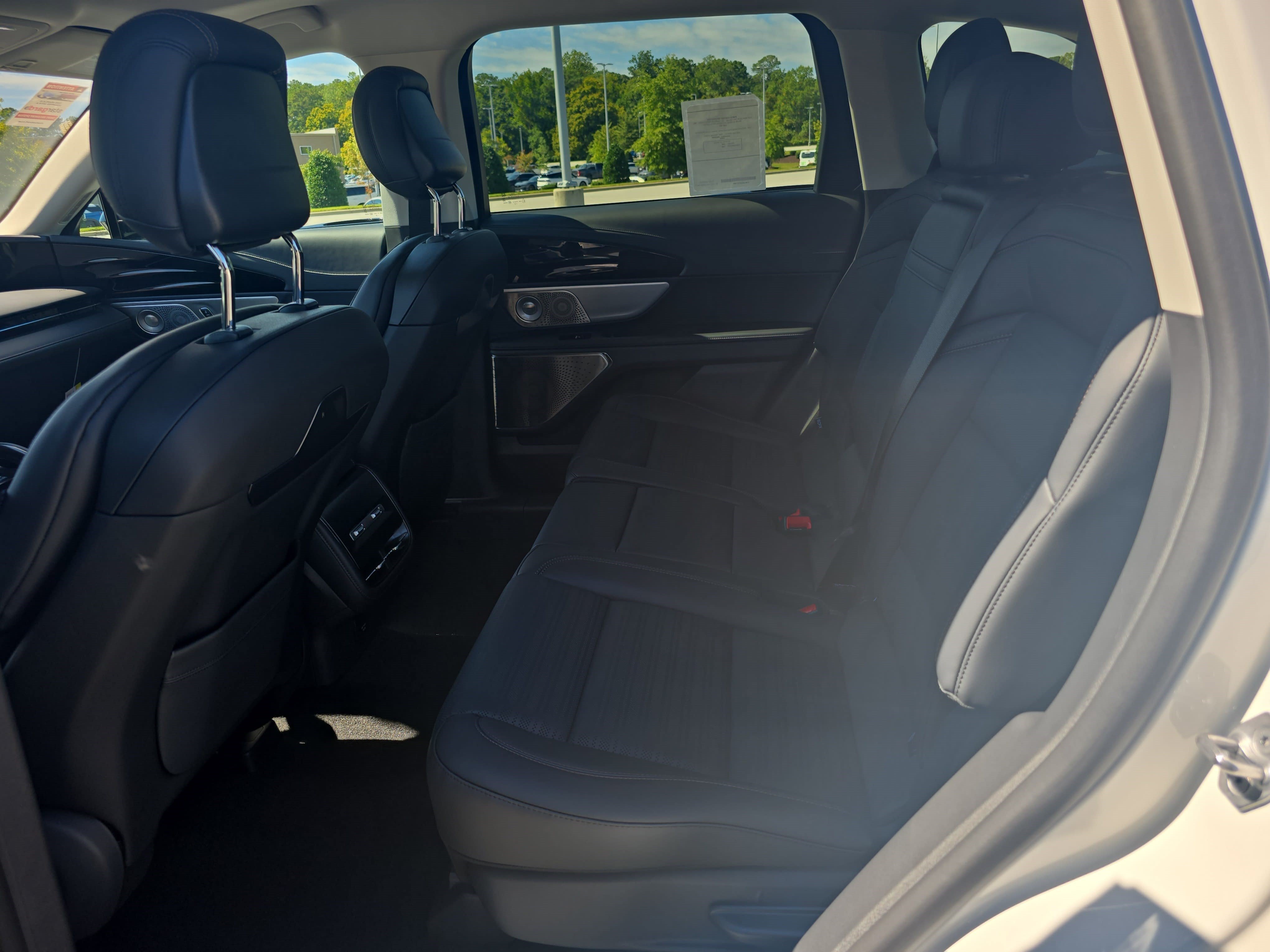 New 2026 Lincoln Nautilus Reserve AWD/4WD image 14