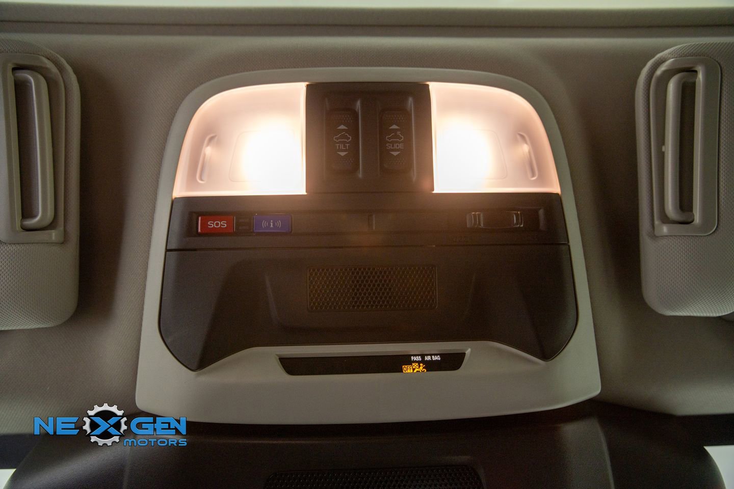Used 2024 Subaru Crosstrek 2.0i Premium AWD/4WD image 19
