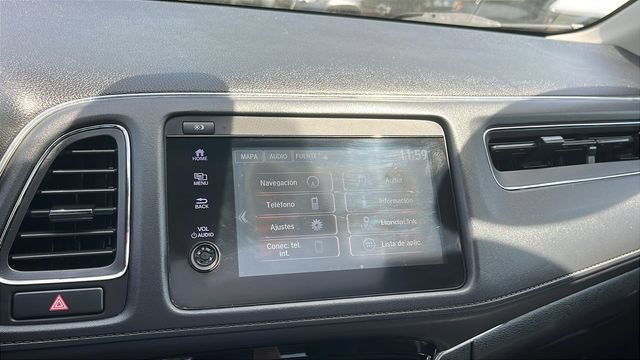 Used 2020 Honda HR-V Touring image 15