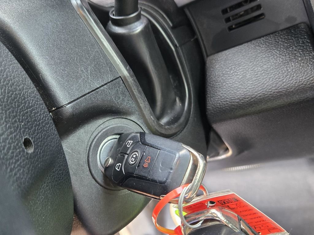 Used 2020 Ford F250 Lariat w/ Lariat Value Package image 35