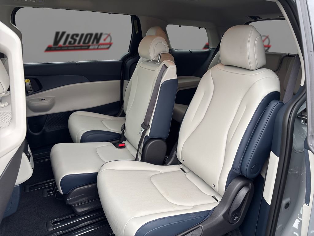 New 2026 Kia Carnival EX FWD image 10