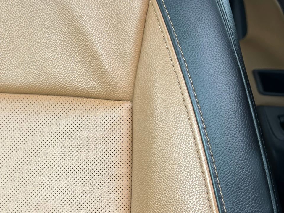 Used 2020 Chevrolet Equinox Premier image 12