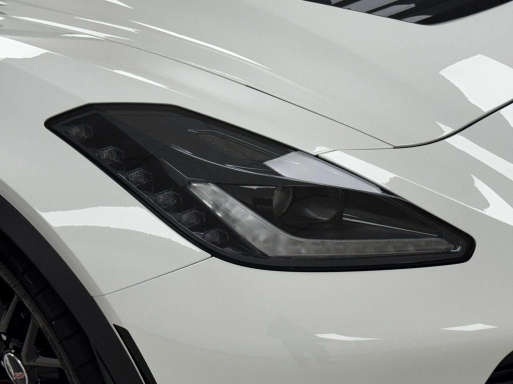 Used 2015 Chevrolet Corvette Z06 w/ 3LZ Preferred Equipment Group image 43