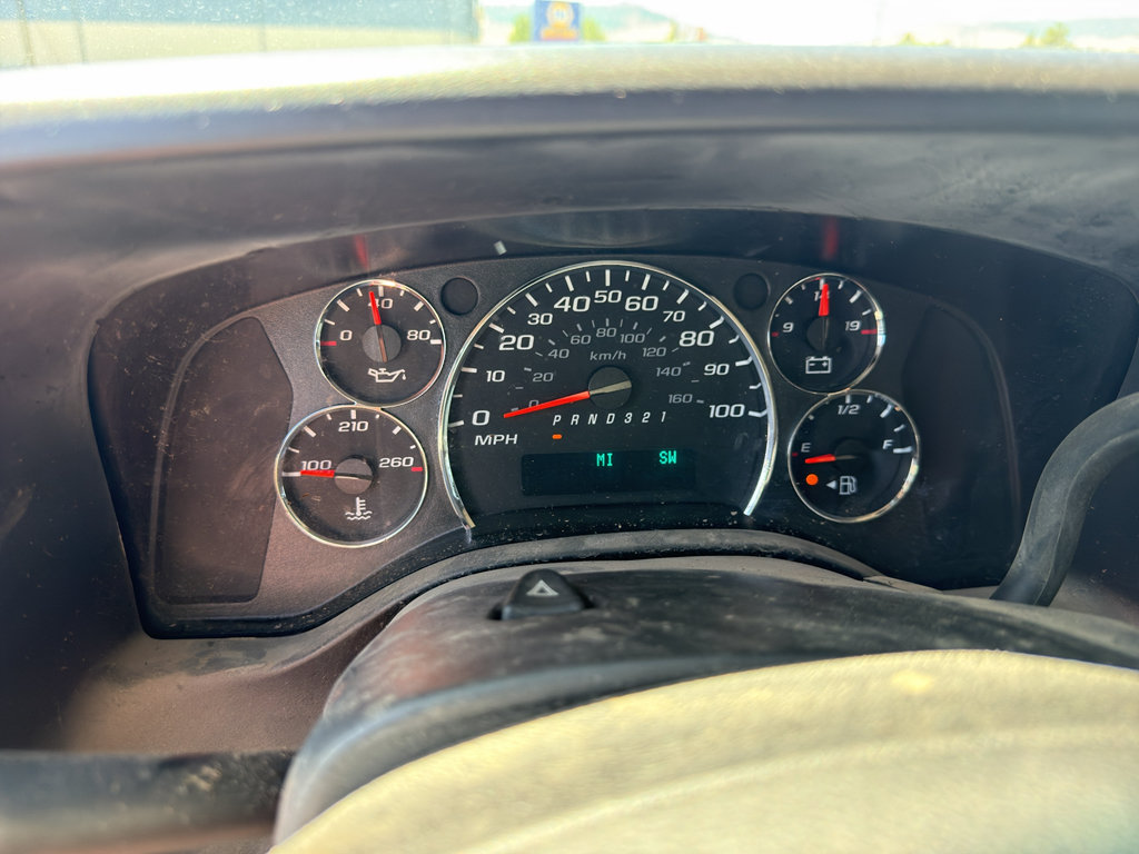 Used 2009 Chevrolet Express 3500 Passenger w/ LT Preferred Equipment Group RWD image 9