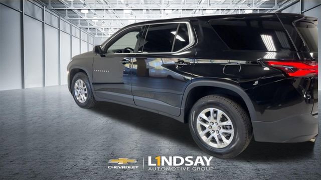 Used 2023 Chevrolet Traverse LS FWD image 7