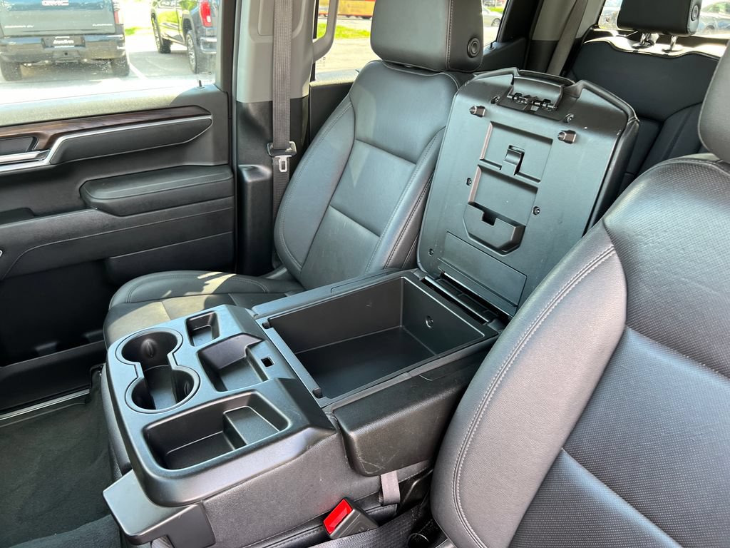 Used 2025 GMC Sierra 1500 SLT AWD/4WD image 13