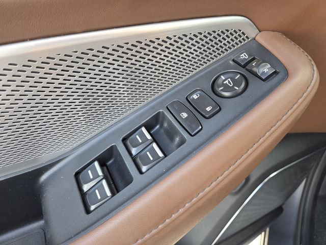 Used 2023 Acura MDX SH-AWD w/ Technology Package image 10