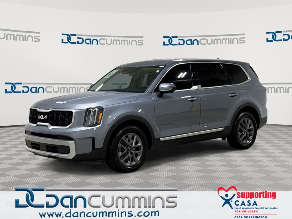 Used 2024 Kia Telluride LX image 1
