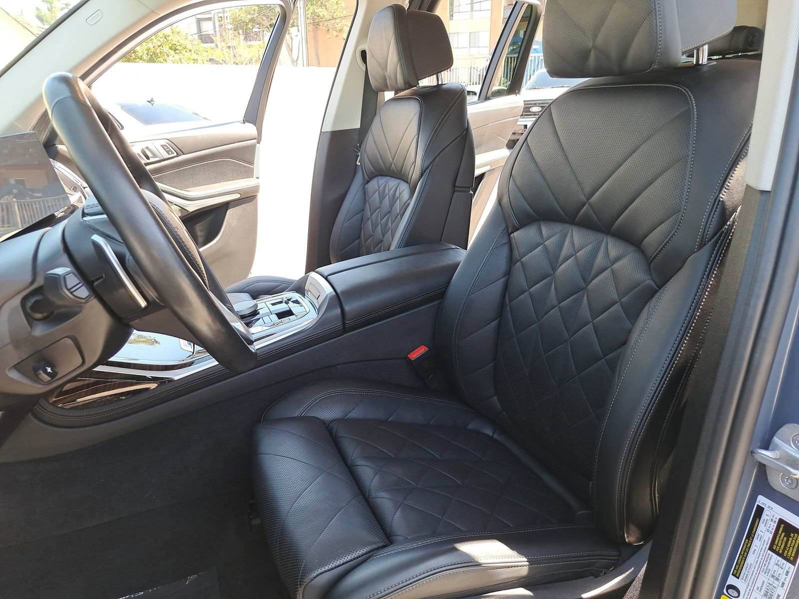 Used 2024 BMW X7 xDrive40i image 17